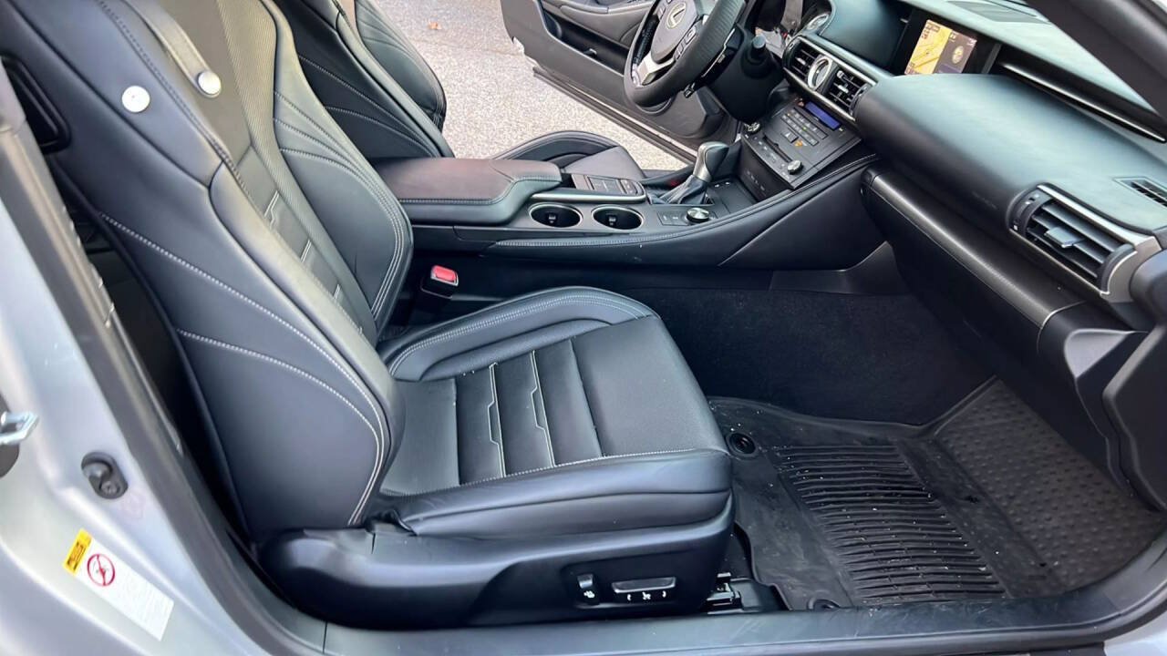 Used 2016 Lexus RC 200t RWD image 22