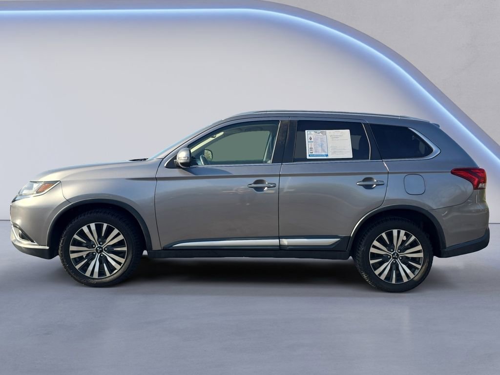 Used 2019 Mitsubishi Outlander SEL image 2
