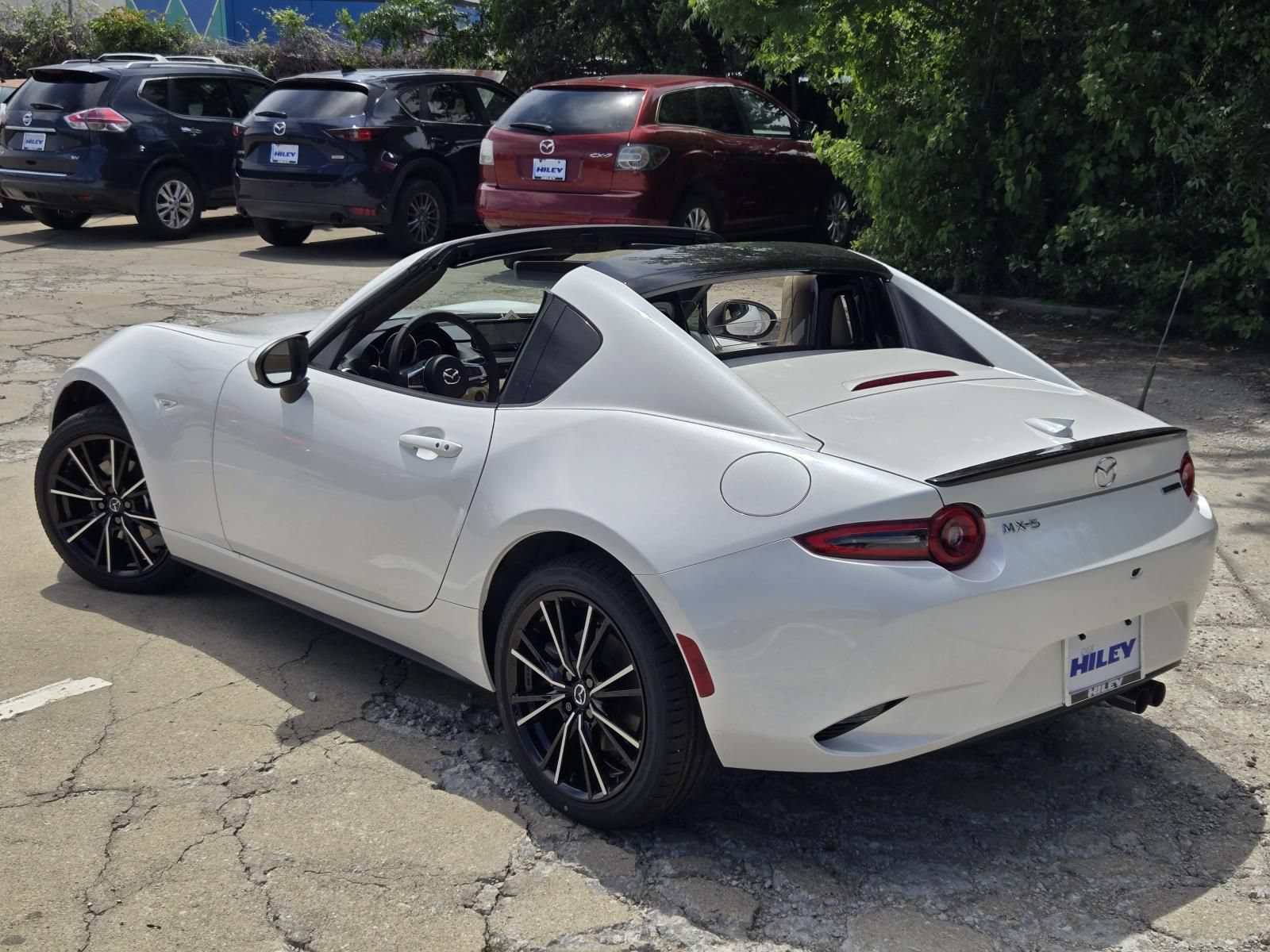 New 2026 MAZDA MX-5 Miata RF Grand Touring RWD image 10