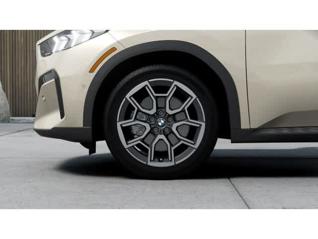 New 2027 BMW X2 xDrive28i w/ Technology Package AWD/4WD image 7