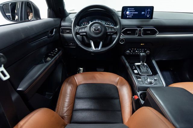 Used 2024 MAZDA CX-5 Carbon Edition image 3