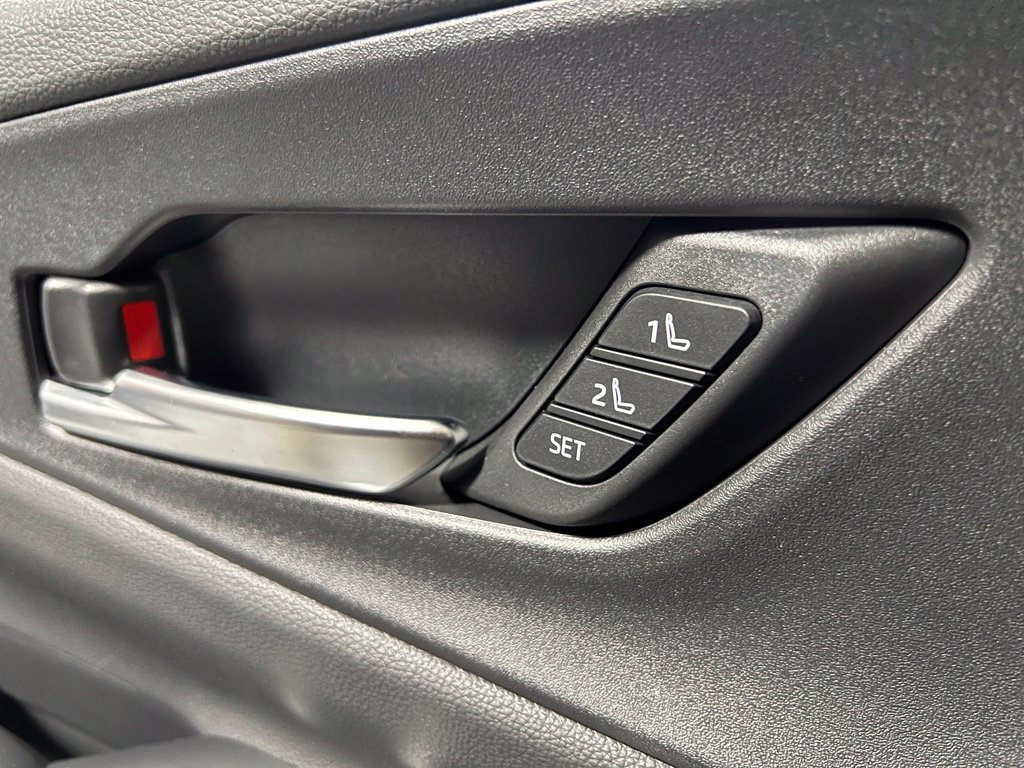 Used 2024 Toyota Prius Prime Premium w/ Advanced Technology Package FWD image 41