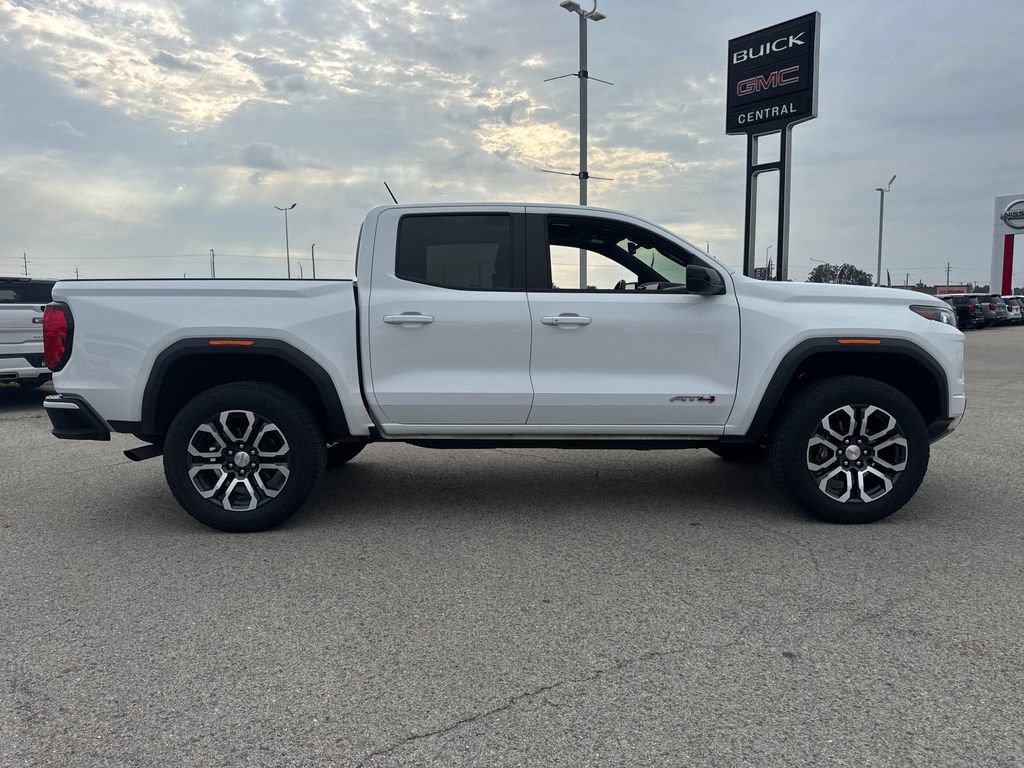 Used 2023 GMC Canyon AT4 w/ AT4 Premium Package AWD/4WD image 7