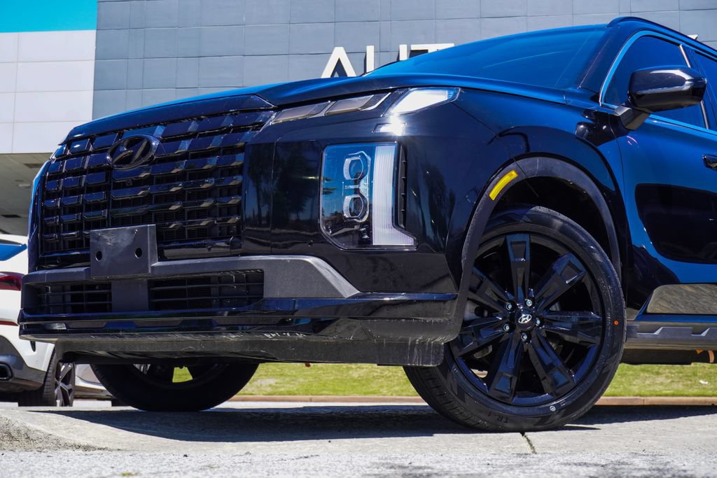 Used 2025 Hyundai Palisade XRT FWD image 2