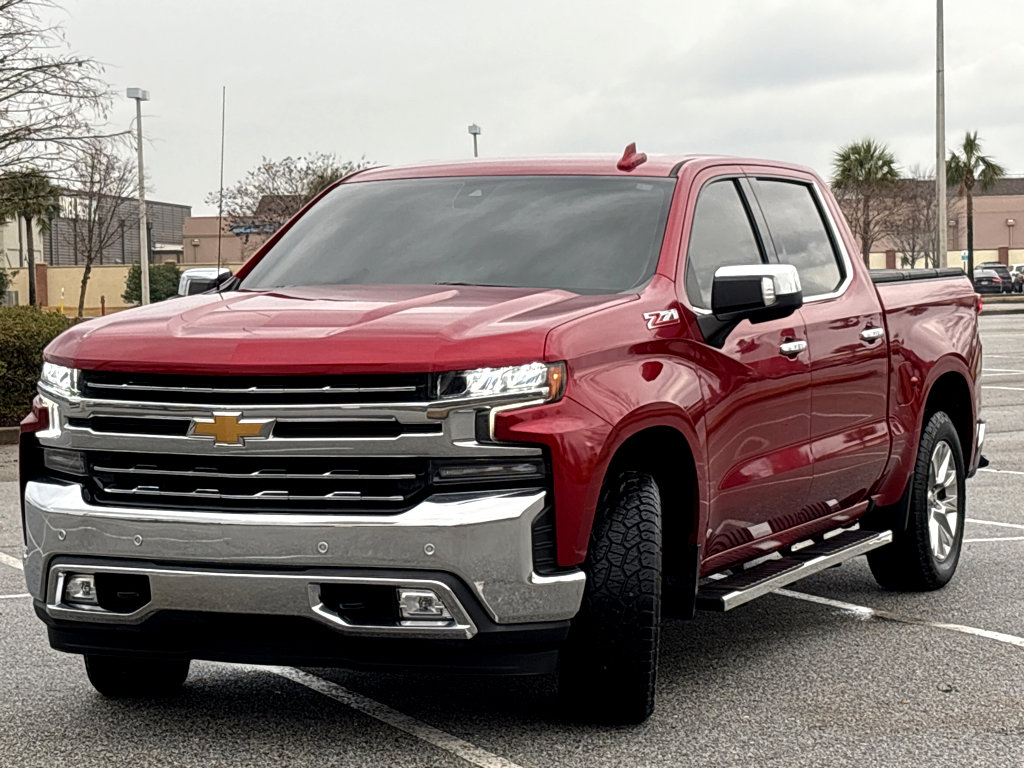 Used 2022 Chevrolet Silverado 1500 LTZ w/ Safety Package II image 3