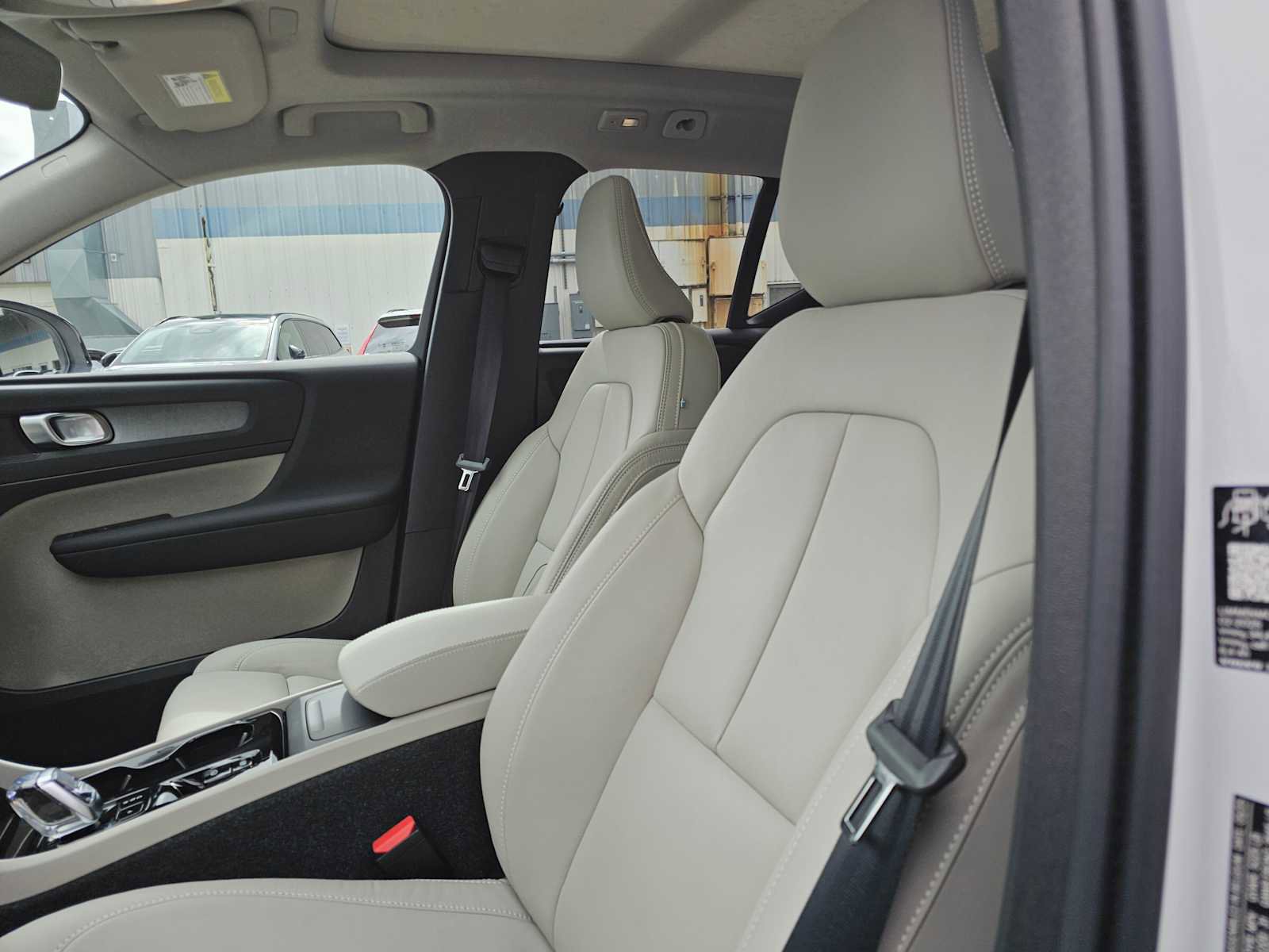 Used 2026 Volvo XC40 B5 Plus w/ Protection Package Premier image 21