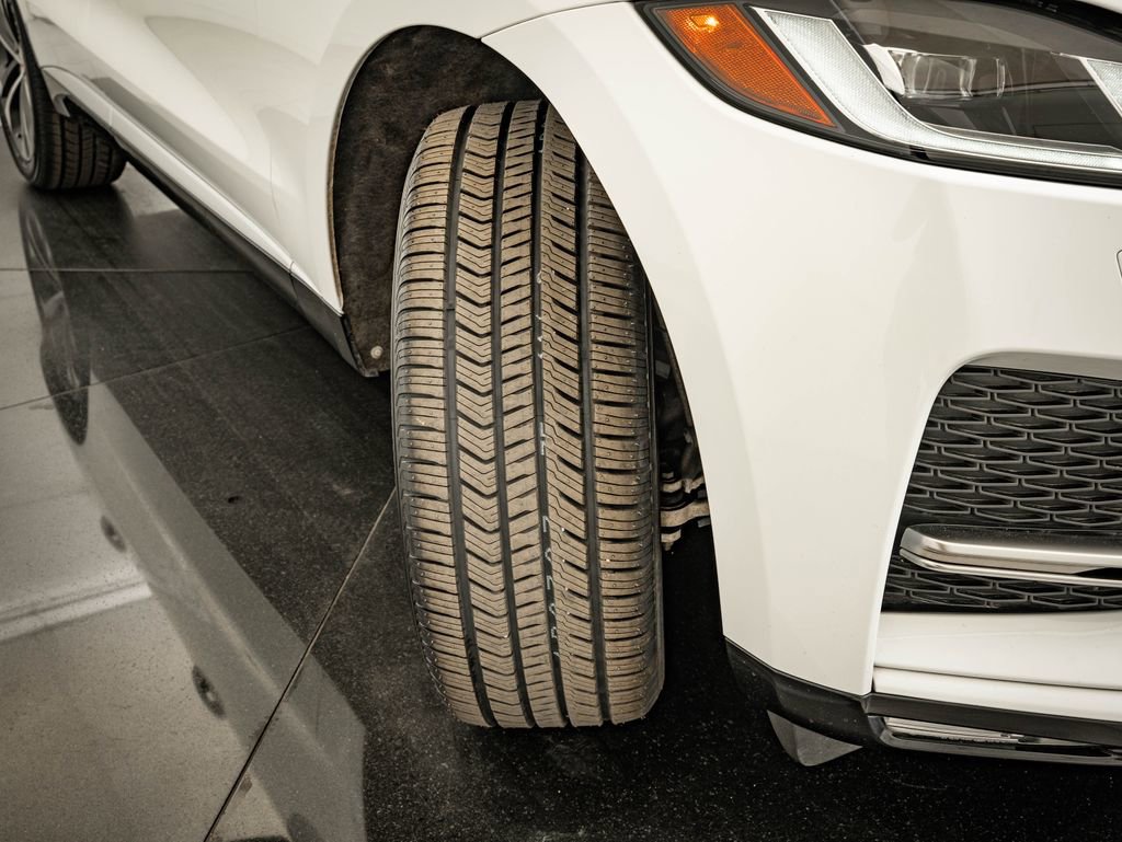 Used 2023 Jaguar F-PACE S AWD/4WD image 56