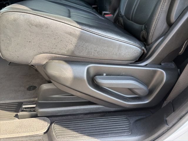Used 2022 Jeep Wagoneer Series II AWD/4WD image 28