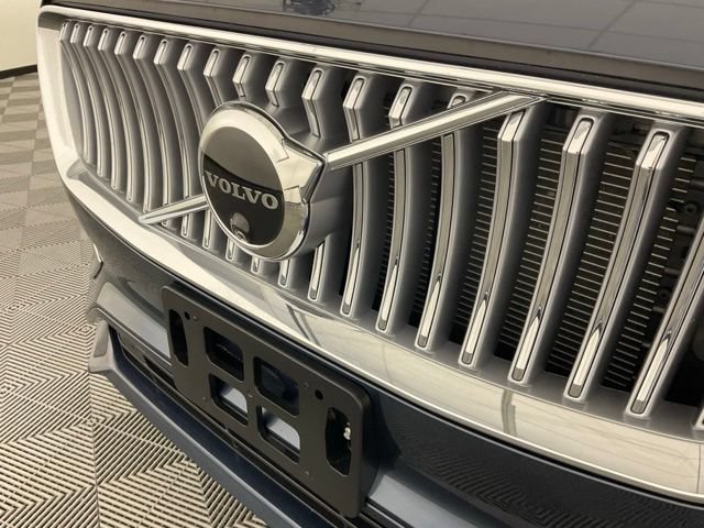 Certified 2024 Volvo XC90 T8 Ultimate AWD/4WD image 8
