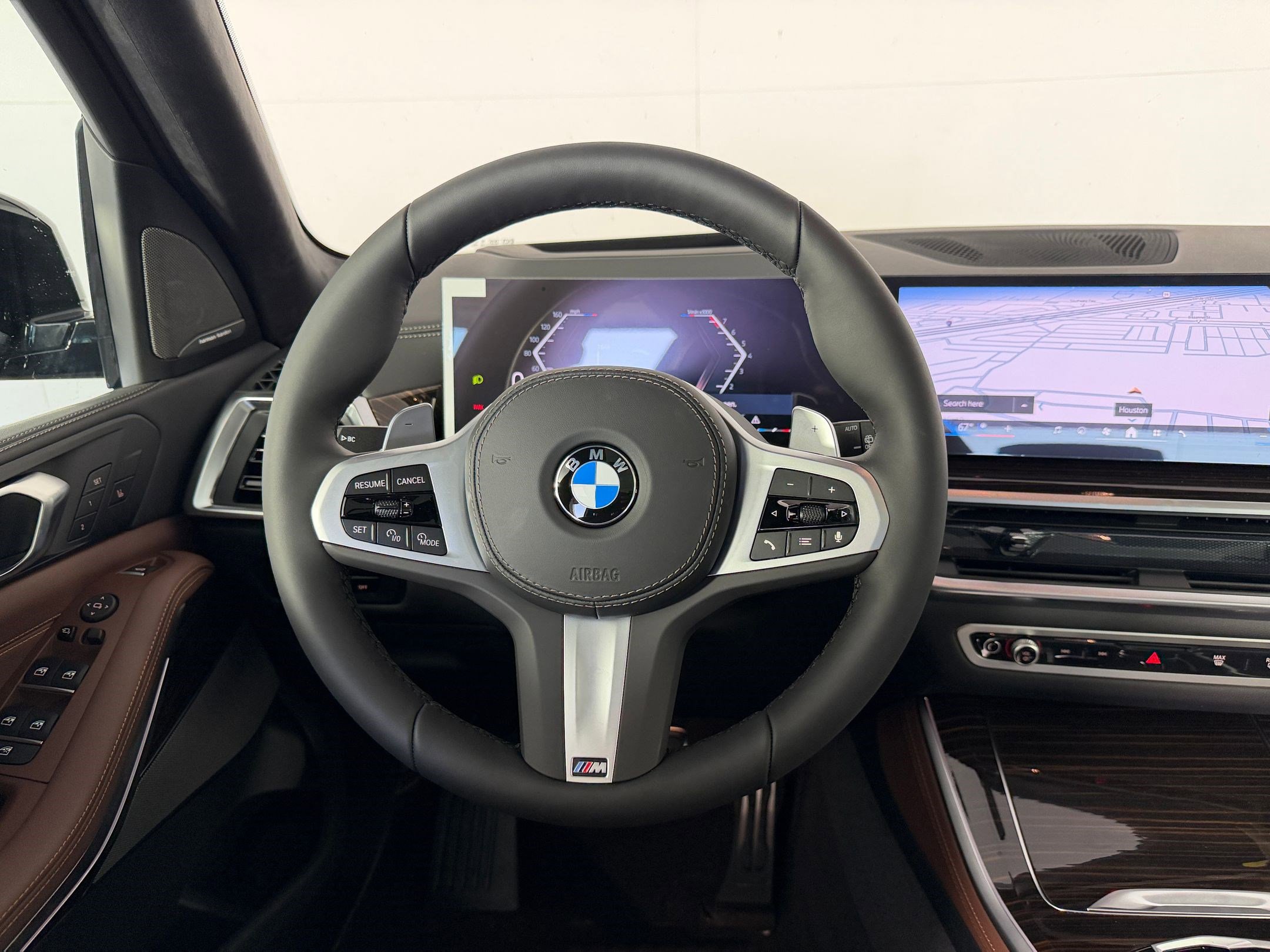 New 2026 BMW X5 xDrive40i w/ M Sport Package AWD/4WD image 16