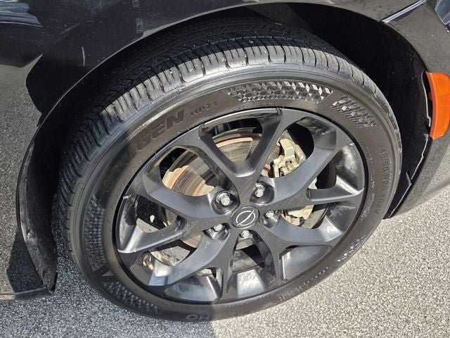 Used 2026 Chrysler Pacifica Limited w/ S Appearance Package FWD image 10