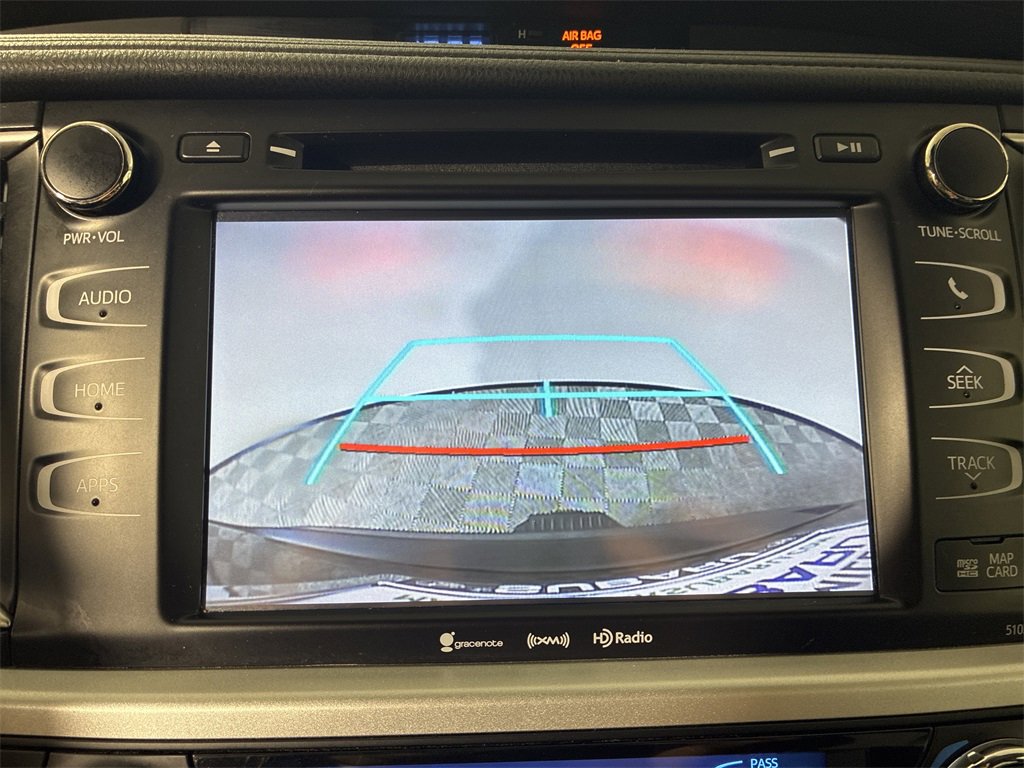Used 2019 Toyota Highlander XLE image 21