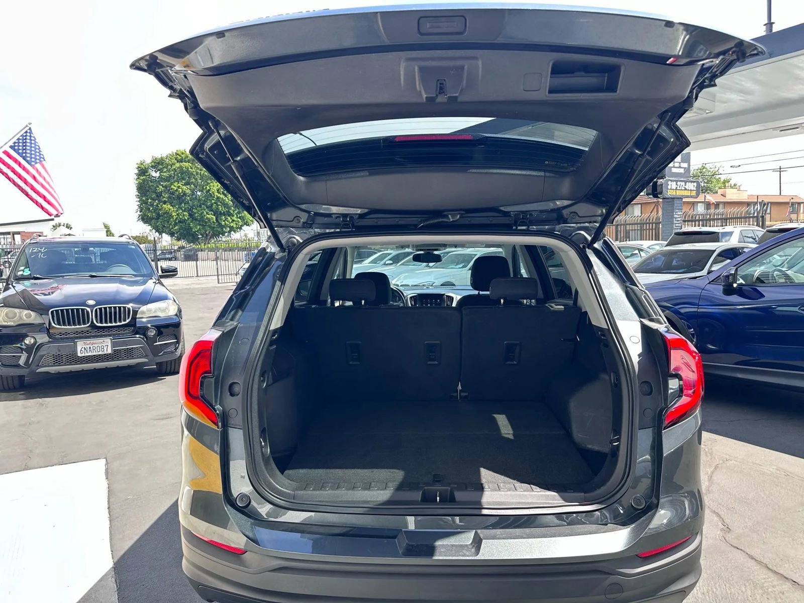 Used 2018 GMC Terrain SLE image 18