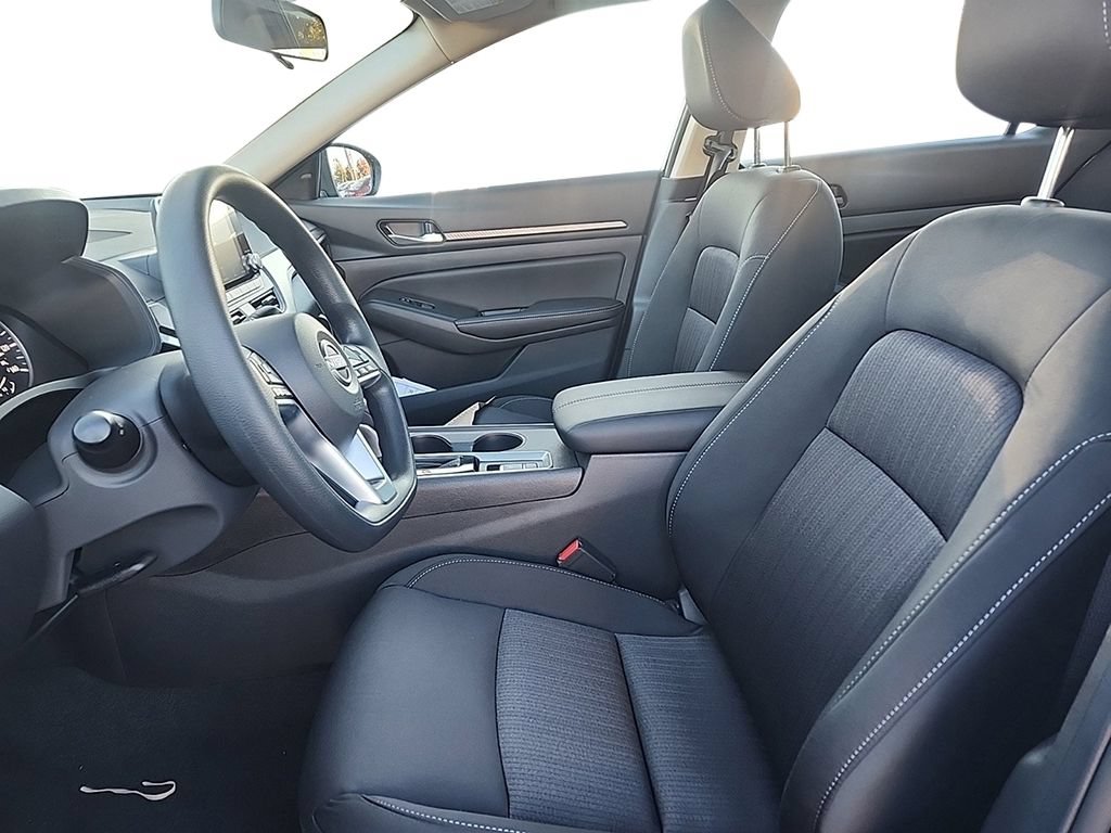 New 2026 Nissan Altima 2.5 SV AWD/4WD image 10