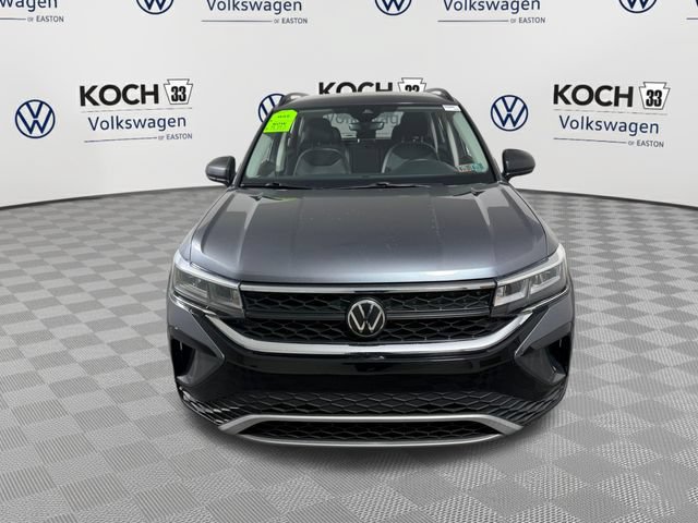 Used 2023 Volkswagen Taos S w/ Driver Assistance Package FWD image 2
