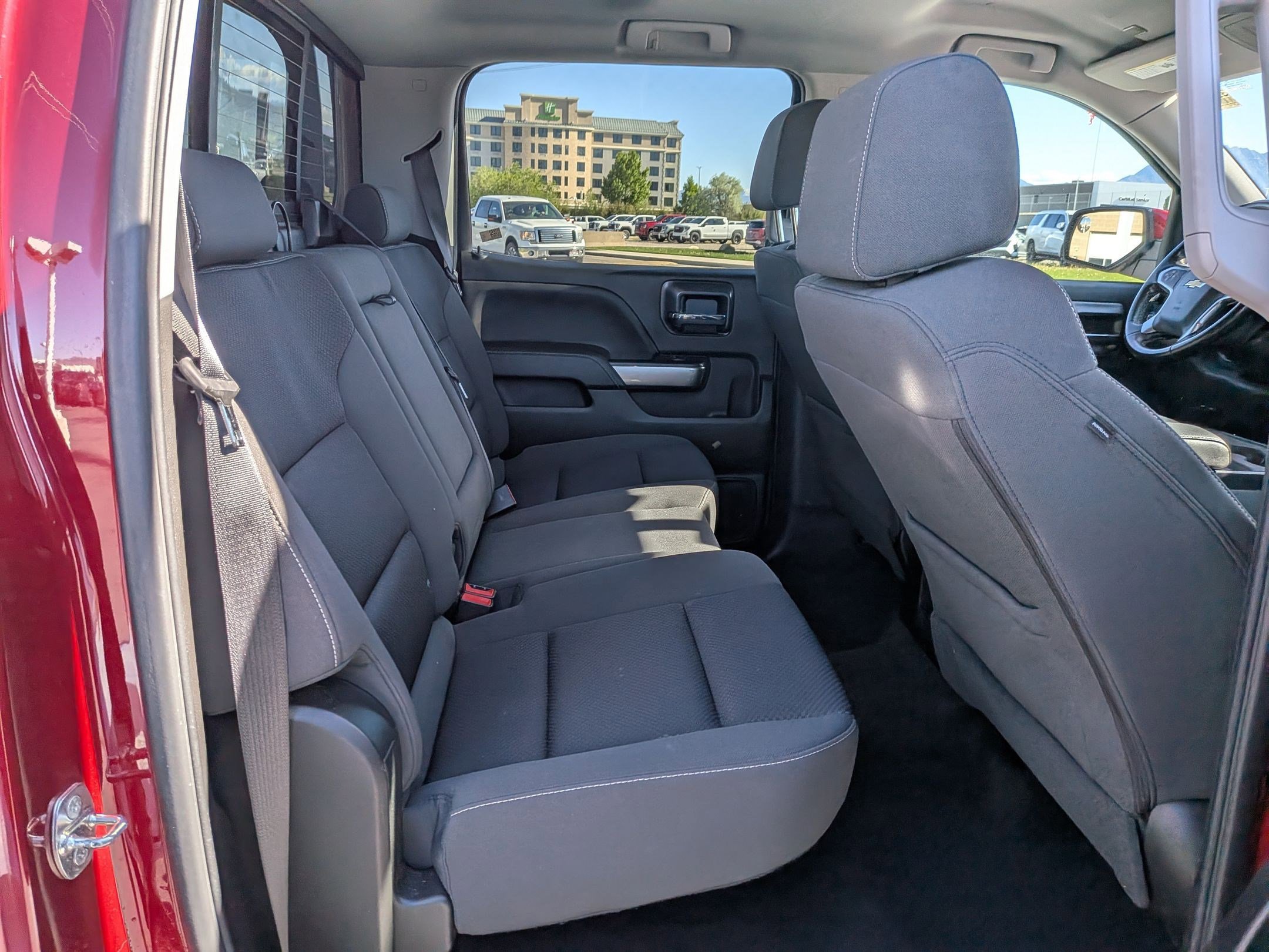 Used 2018 Chevrolet Silverado 1500 LT w/ All Star Edition AWD/4WD image 27