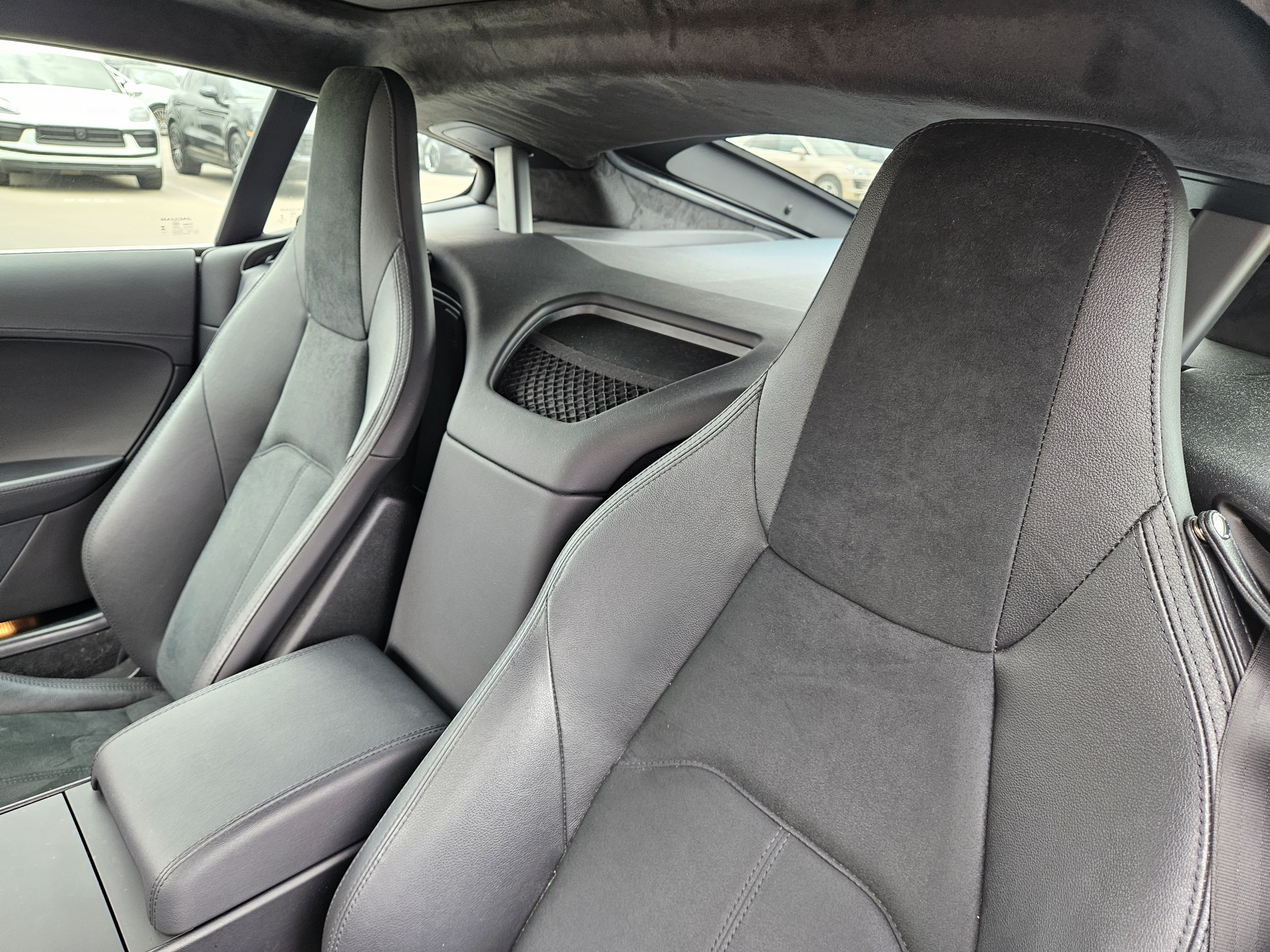 Used 2024 Jaguar F-TYPE R-Dynamic RWD image 6
