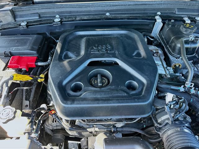 Used 2023 Jeep Wrangler Sport S image 28