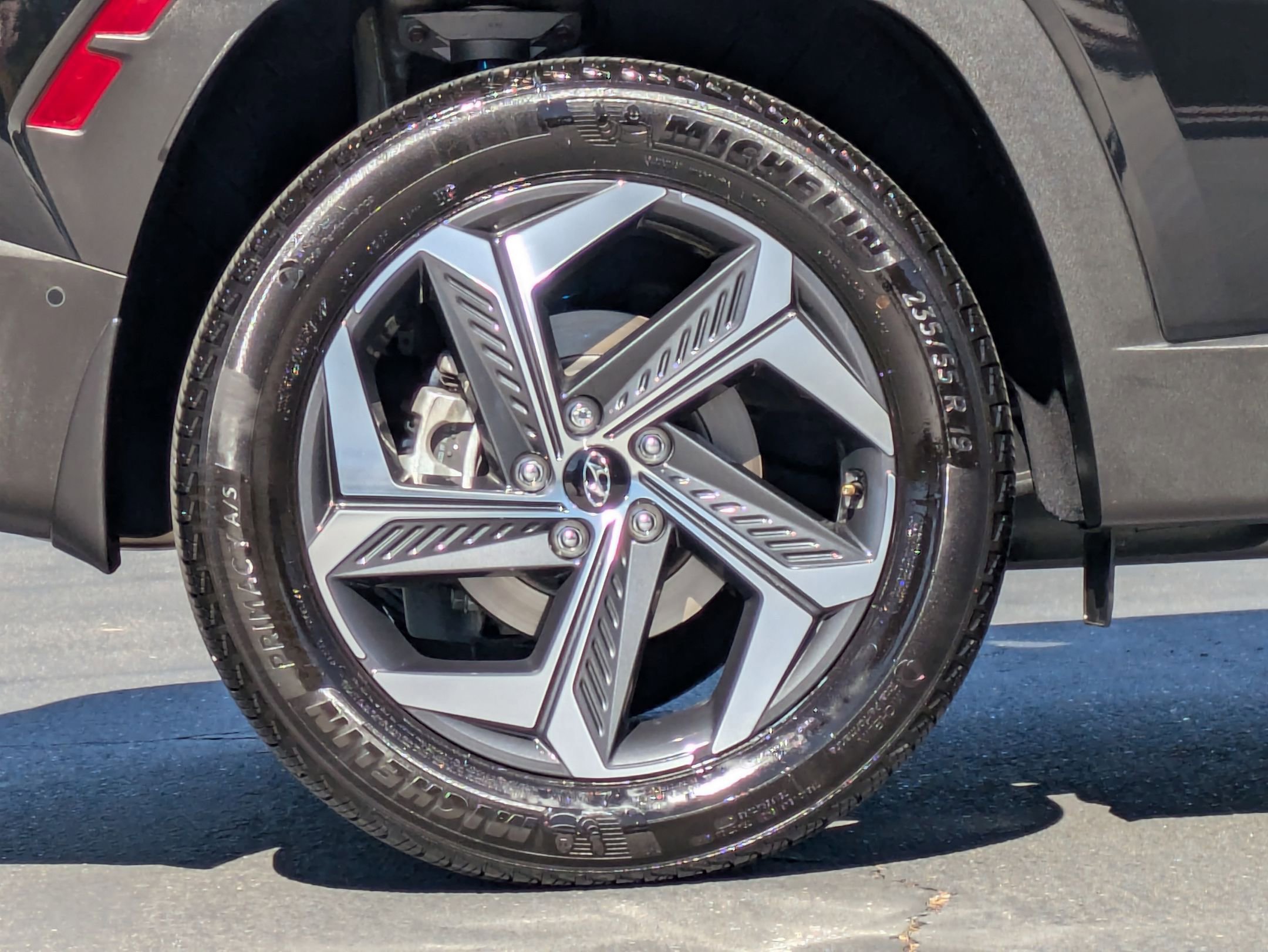 Certified 2024 Hyundai Tucson Limited image 9