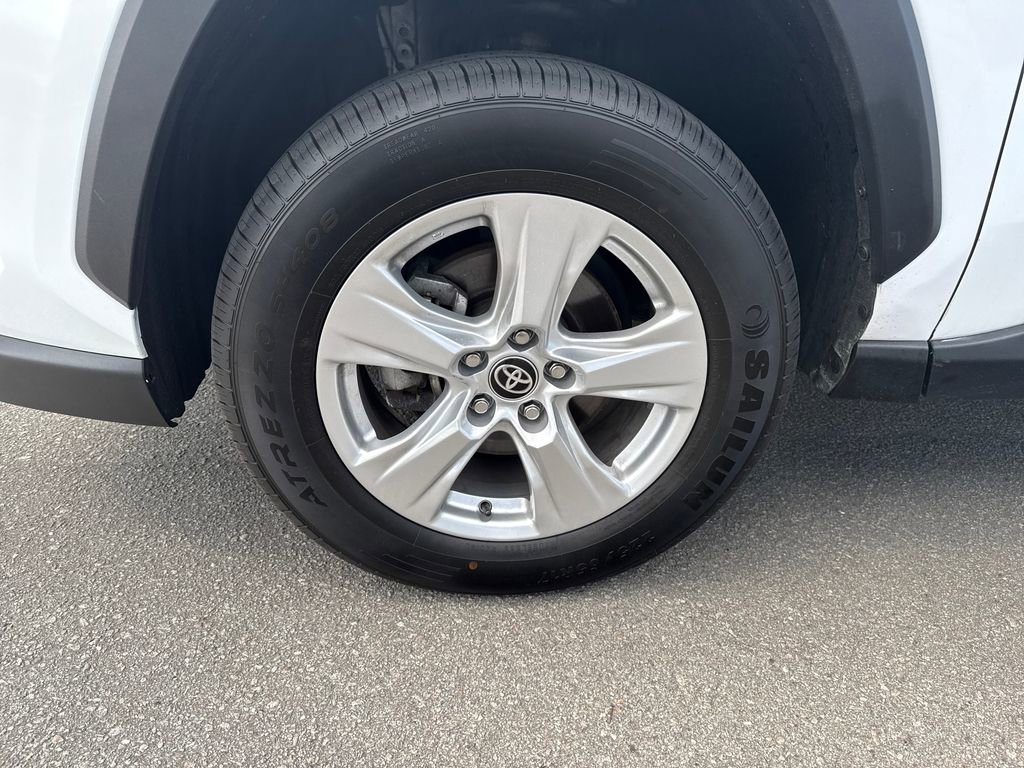 Used 2024 Toyota RAV4 XLE FWD image 13