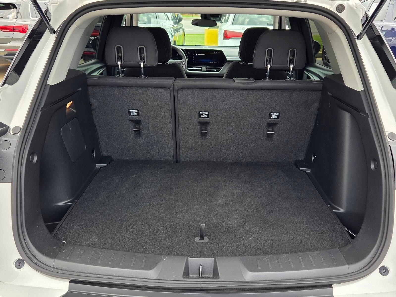 Used 2024 Chevrolet TrailBlazer LS w/ LS Convenience Package FWD image 12