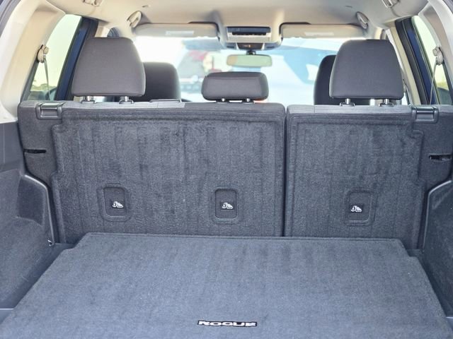 Certified 2023 Nissan Rogue SV image 30