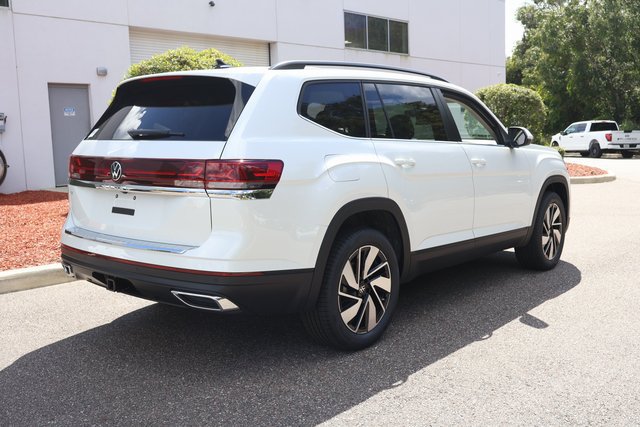 Certified 2026 Volkswagen Atlas SE FWD image 7