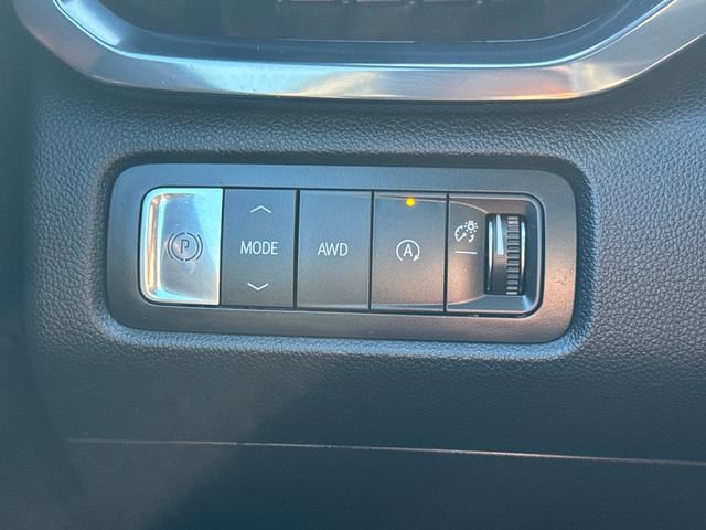 Used 2024 GMC Acadia AT4 w/ Luxury Package AWD/4WD image 20