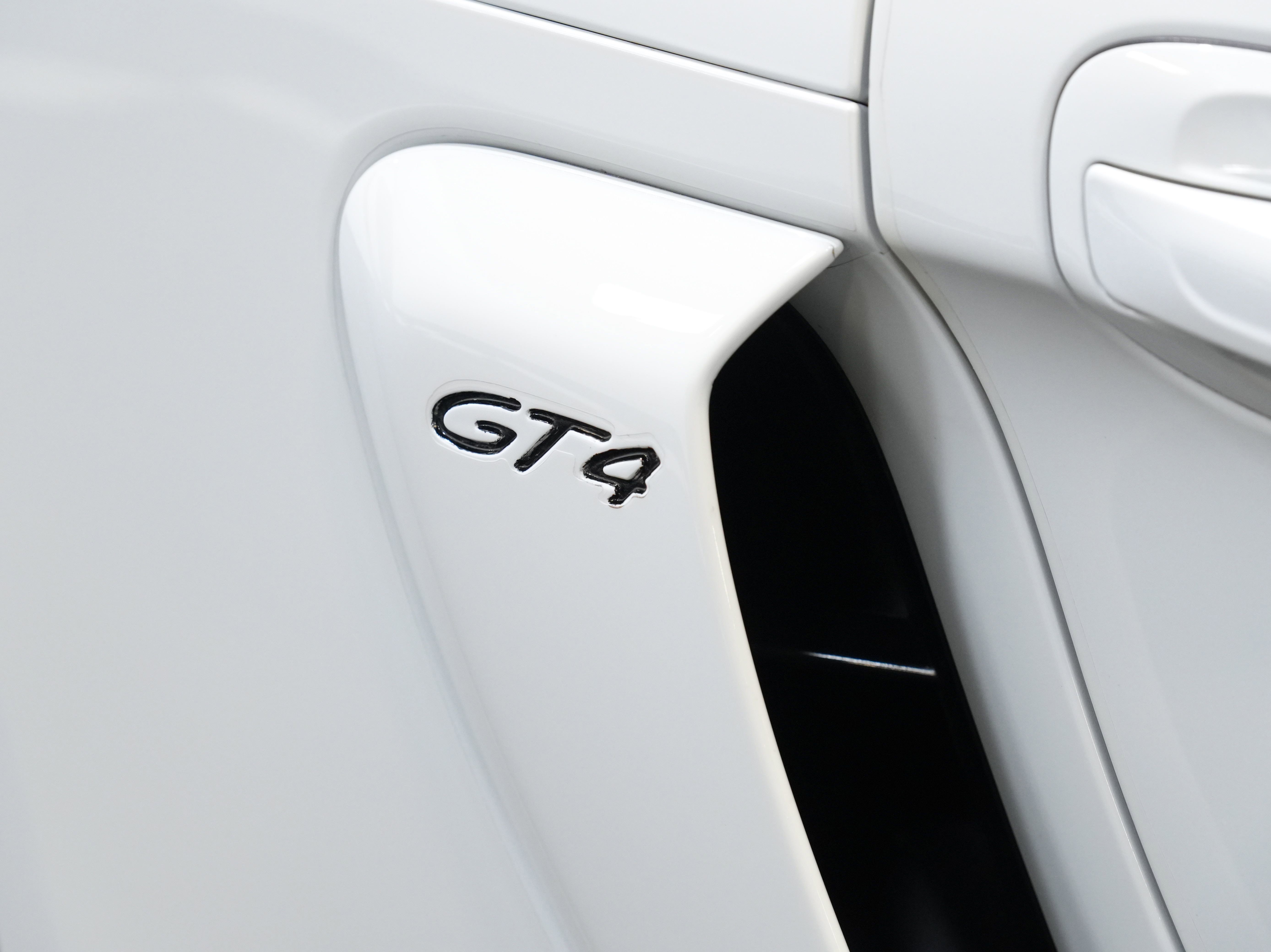 Used 2016 Porsche Cayman GT4 RWD image 14