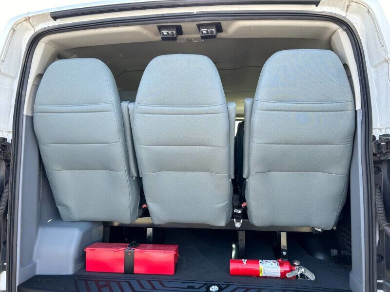 Used 2019 Ford Transit 350 XLT image 11