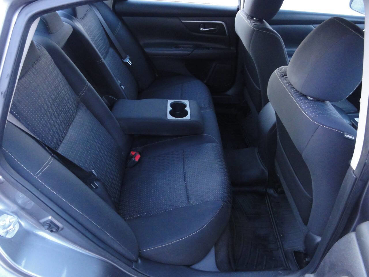 Used 2016 Nissan Altima 2.5 SV image 30