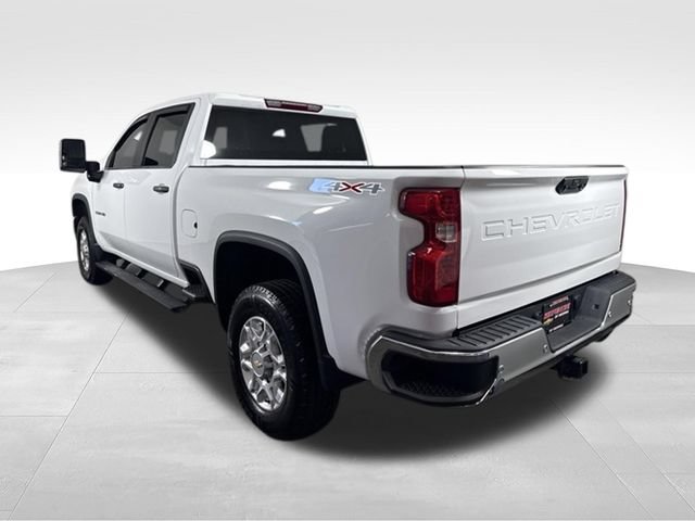 Used 2024 Chevrolet Silverado 3500 W/T AWD/4WD image 7