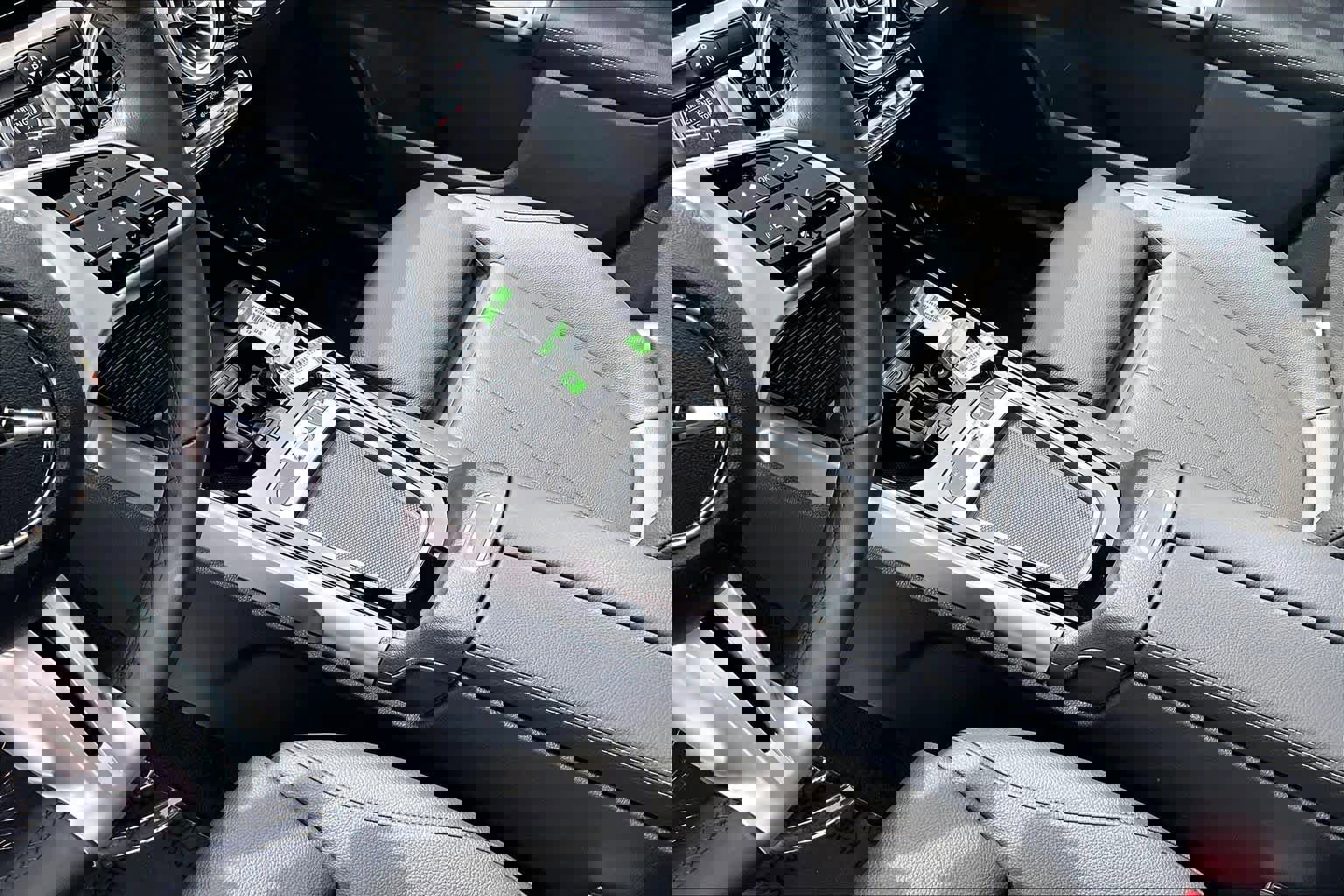 Used 2025 Mercedes-Benz GLB 250 image 16