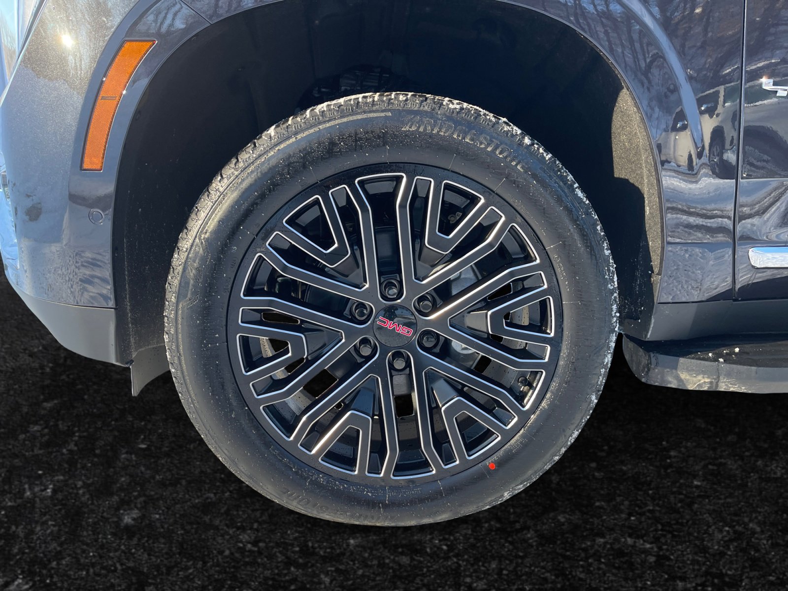 New 2026 GMC Yukon XL Elevation w/ Elevation Premium Package AWD/4WD image 10