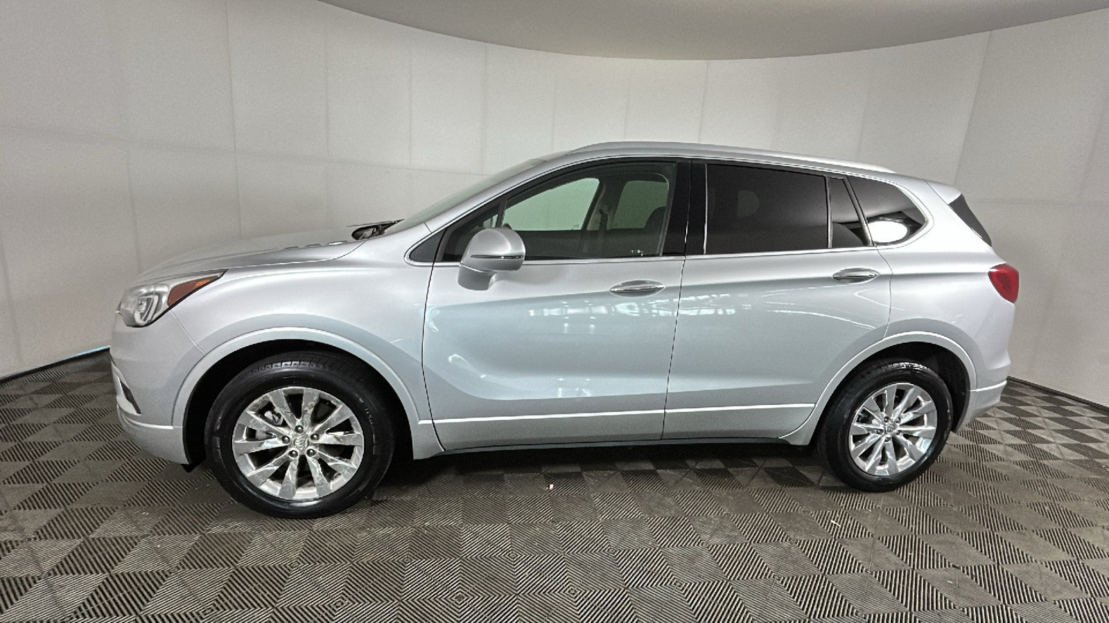 Used 2017 Buick Envision Essence AWD/4WD image 6