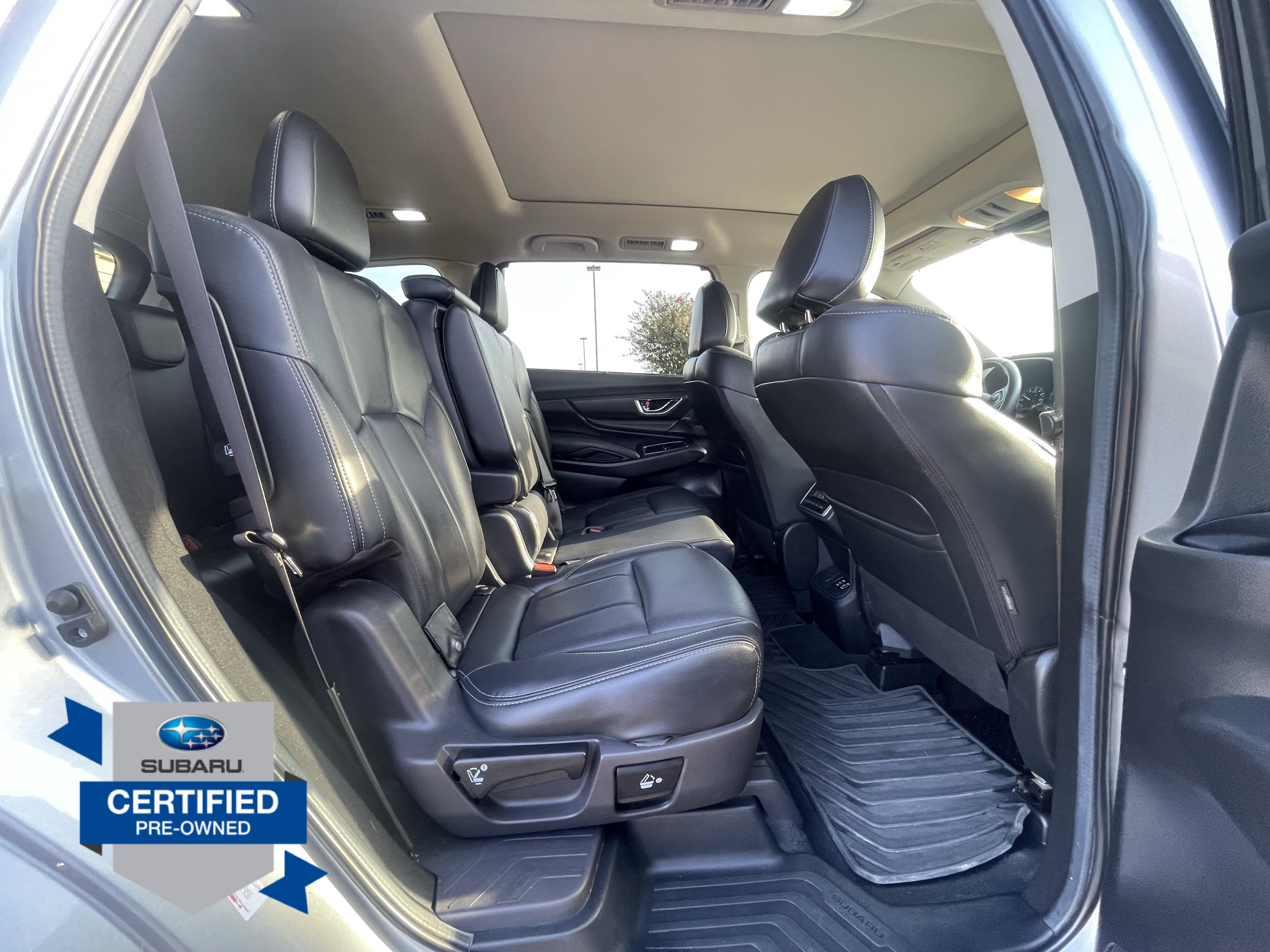 Used 2024 Subaru Ascent Limited w/ Technology Package AWD/4WD image 12
