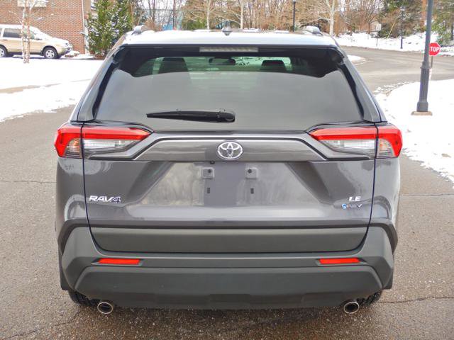 Used 2025 Toyota RAV4 LE image 9