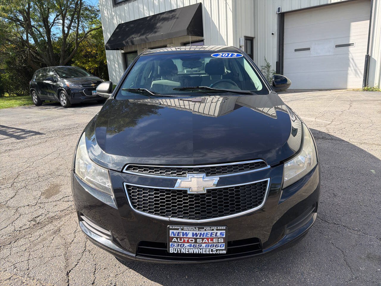 Used 2012 Chevrolet Cruze LS w/ Connectivity Package FWD image 2