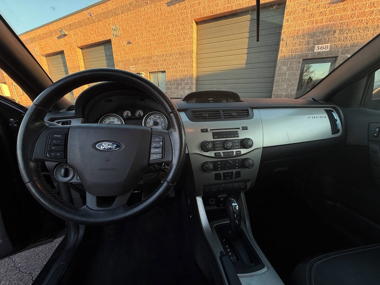 Used 2009 Ford Focus SEL image 8