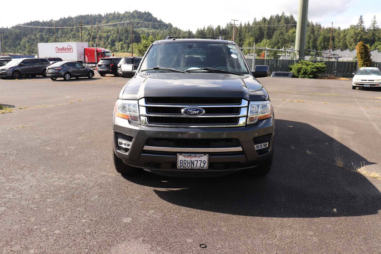 Used 2016 Ford Expedition EL Limited w/ Equipment Group 301A AWD/4WD image 2