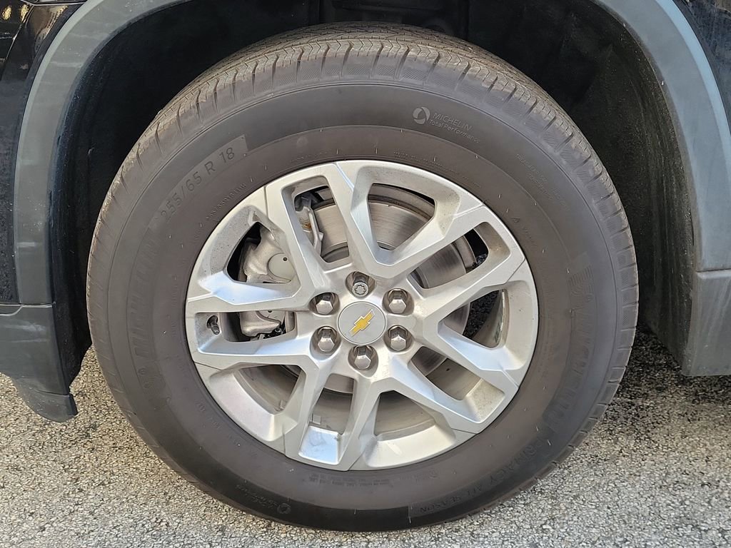 Used 2021 Chevrolet Traverse LS image 6