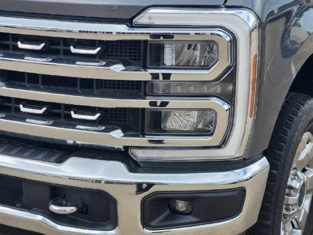Used 2024 Ford F250 Lariat w/ Chrome Package AWD/4WD image 9