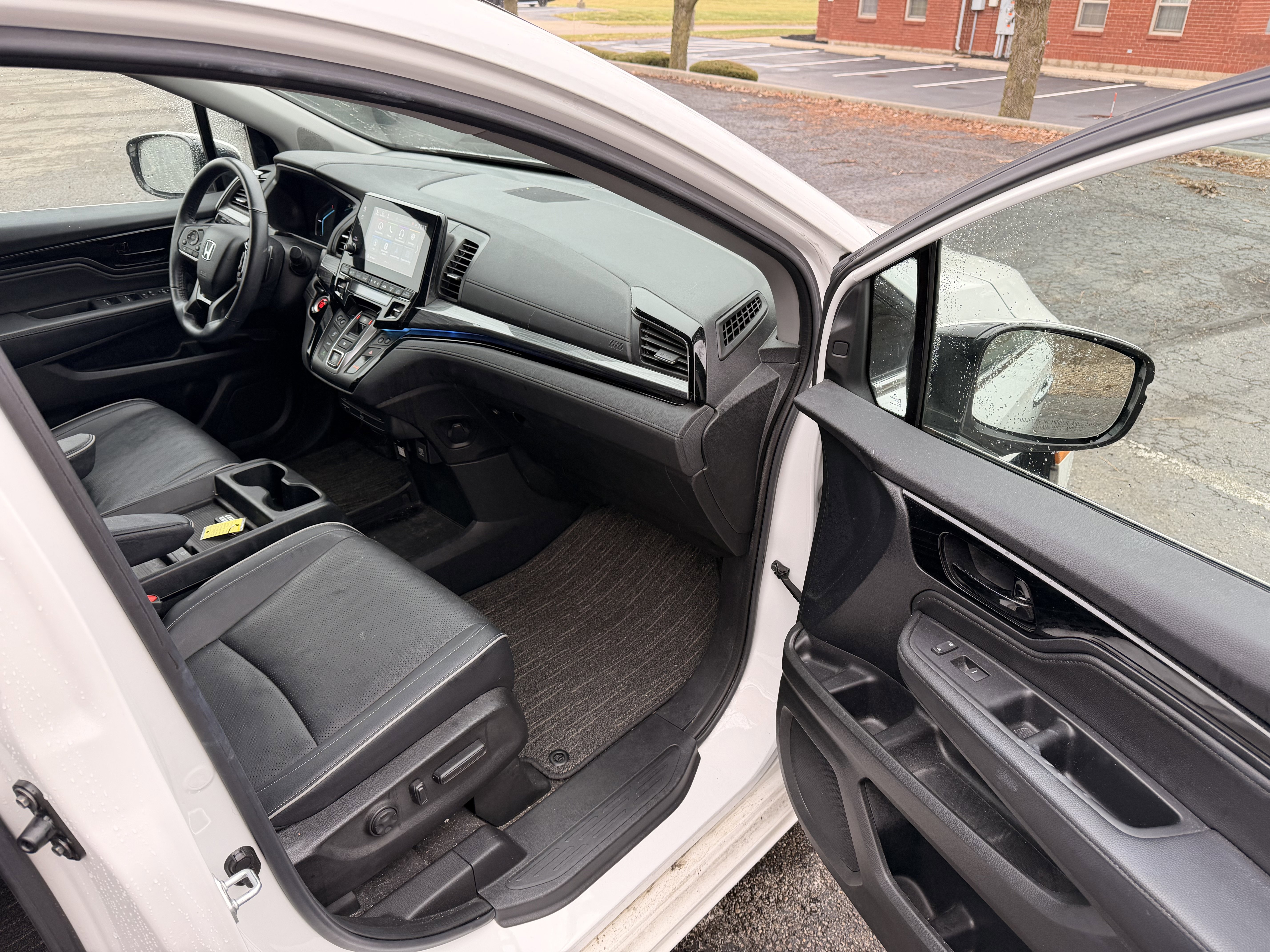 Used 2023 Honda Odyssey Elite image 15