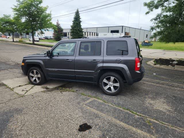 Used 2016 Jeep Patriot High Altitude FWD image 21