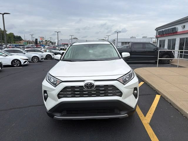Used 2020 Toyota RAV4 Limited w/ All Weather Liner Package AWD/4WD image 10