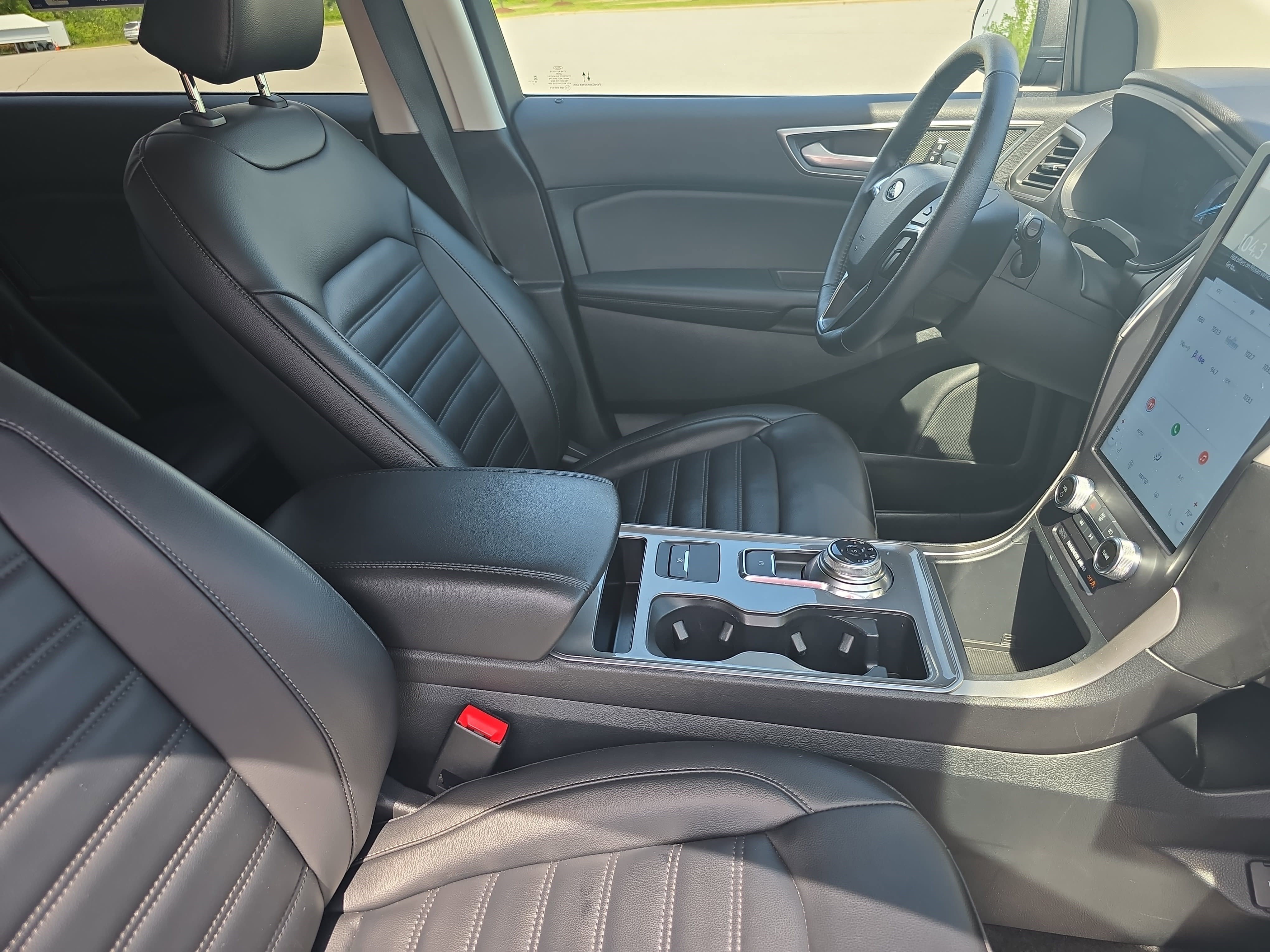 Used 2024 Ford Edge SEL AWD/4WD image 10