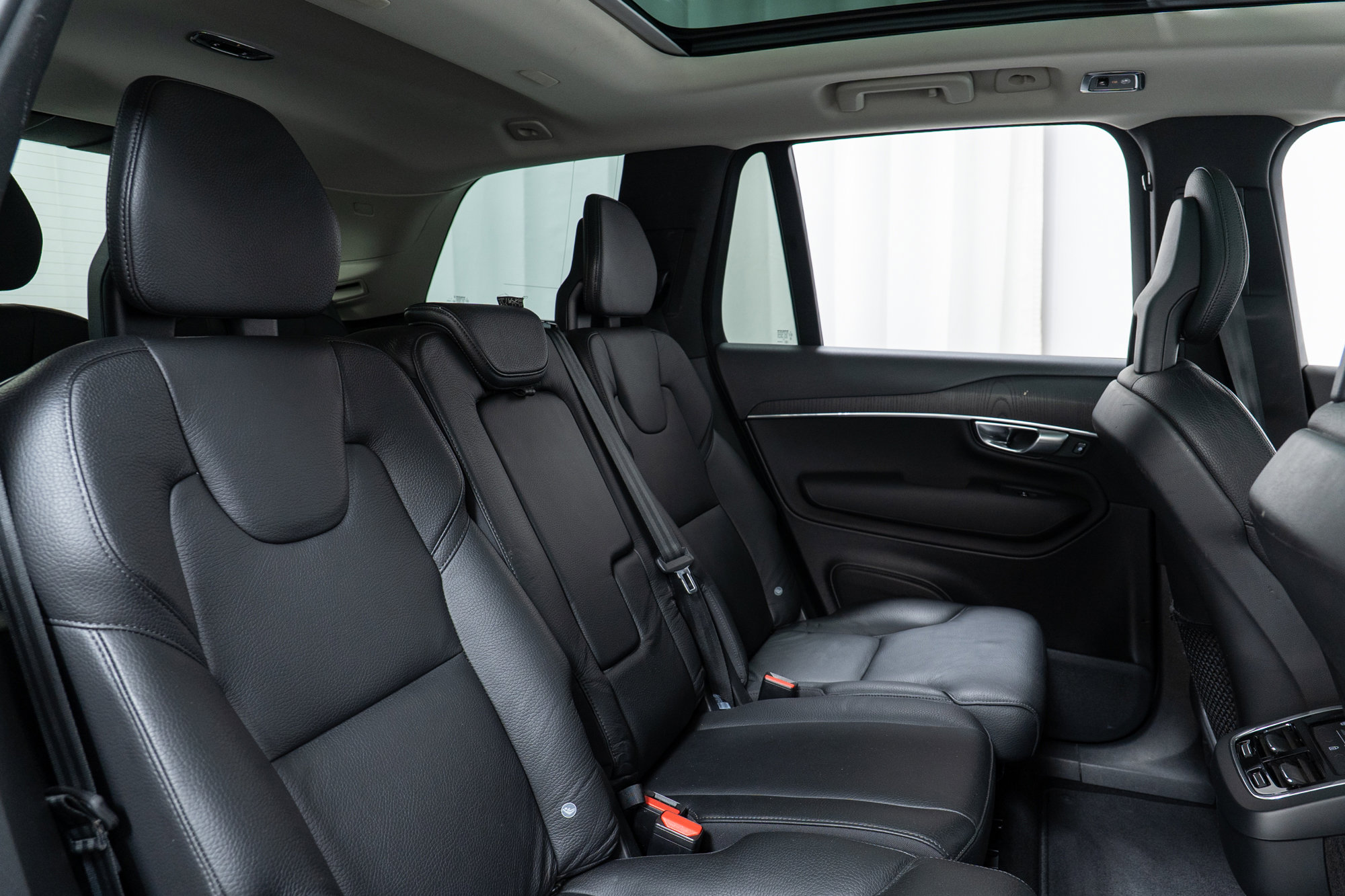 Used 2020 Volvo XC90 T6 Momentum image 24