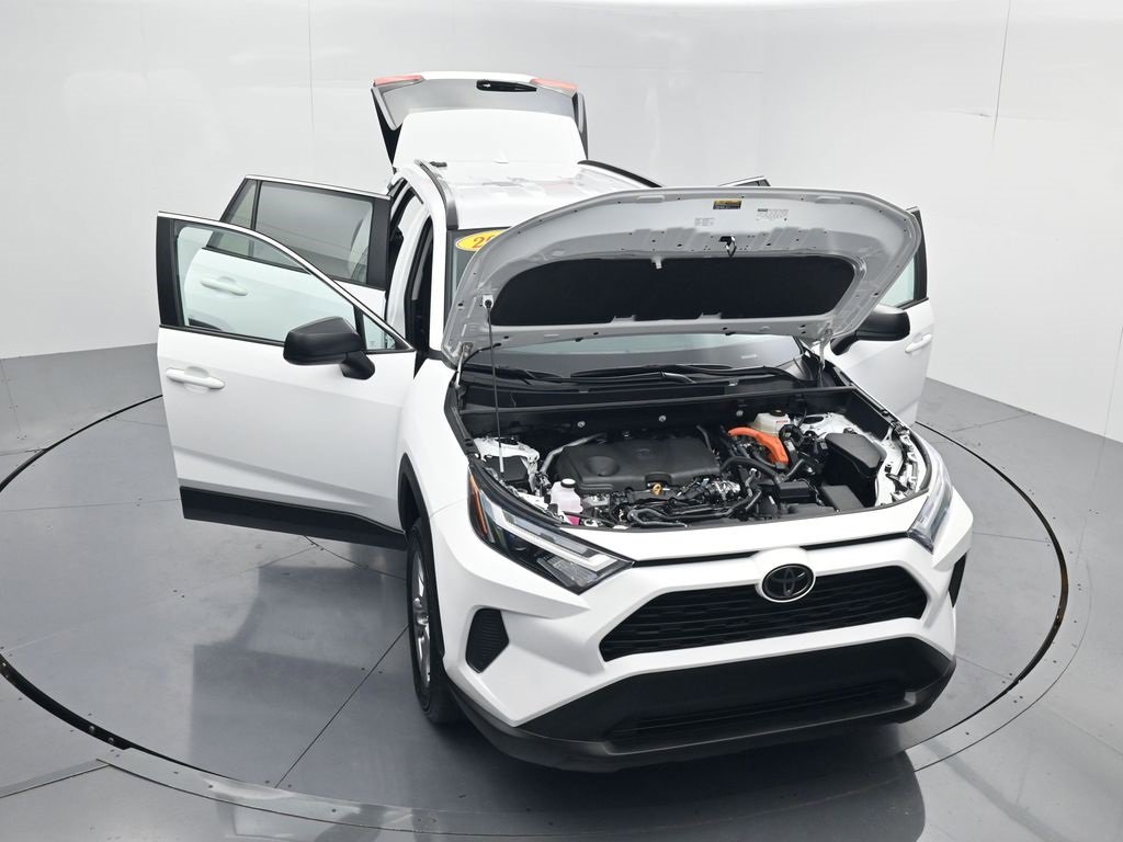 Used 2025 Toyota RAV4 LE image 63