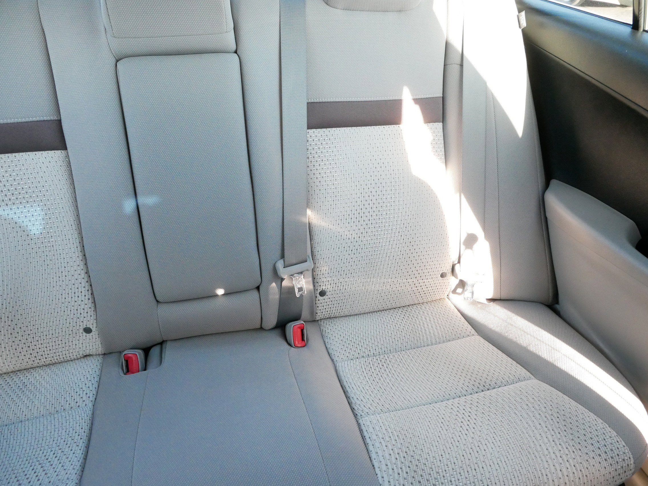 Used 2013 Toyota Camry LE image 14