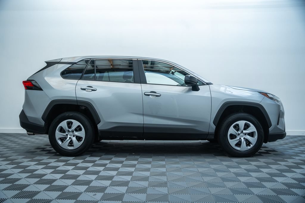 Certified 2025 Toyota RAV4 LE FWD image 3